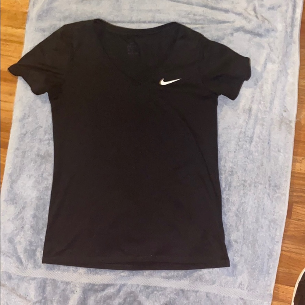 Women’s nike shirt
